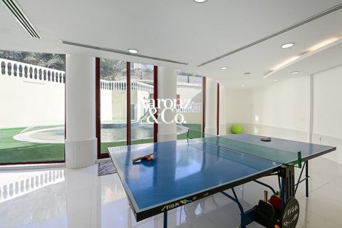 8 bedrooms Villa in Sector E, UAE No. 188381 11