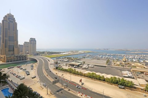 Apartment de 2 dormitorios en Emirates Crown, UAE No. 161232 5