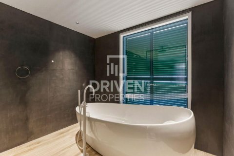5 bedrooms Villa in Jumeirah, UAE No. 192925 23