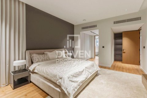 5 bedrooms Villa in Jumeirah, UAE No. 192925 9