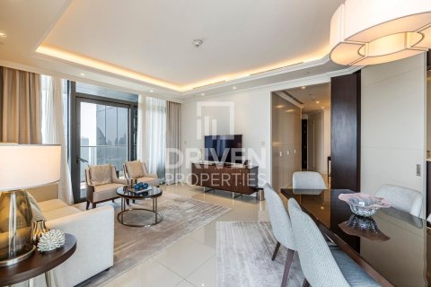 Квартира с 2 спальнями в The Address Residence Fountain Views, ОАЭ №192920 5