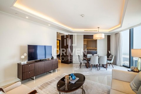 Квартира с 2 спальнями в The Address Residence Fountain Views, ОАЭ №192920 4