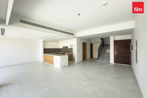 3 bedrooms Townhouse in Dubai, UAE No. 210282 4