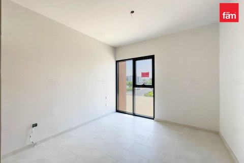 3 bedrooms Townhouse in Dubai, UAE No. 210282 10