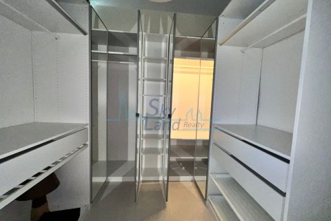 Таунхаус с 4 спальнями в DAMAC Hills (Akoya by DAMAC), ОАЭ №137609 11