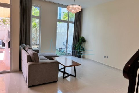Таунхаус с 4 спальнями в DAMAC Hills (Akoya by DAMAC), ОАЭ №137609 10