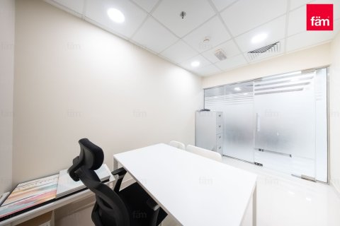 163.7m² Office in Dubai, UAE No. 142768 4
