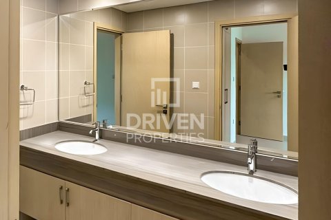 Villa de 4 chambres à Villanova, UAE No. 190827 12
