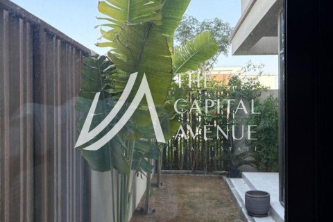 3 bedrooms Villa in Abu Dhabi, UAE No. 188205 5