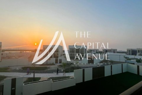 3 bedrooms Villa in Abu Dhabi, UAE No. 188205