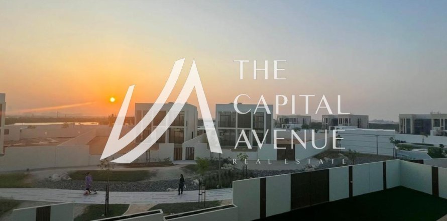 3 bedrooms Villa in Abu Dhabi, UAE No. 188205