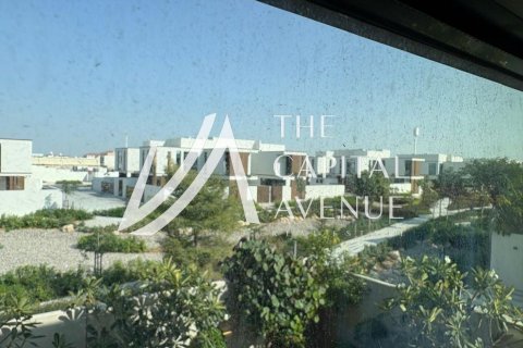 3 bedrooms Villa in Abu Dhabi, UAE No. 188205 9