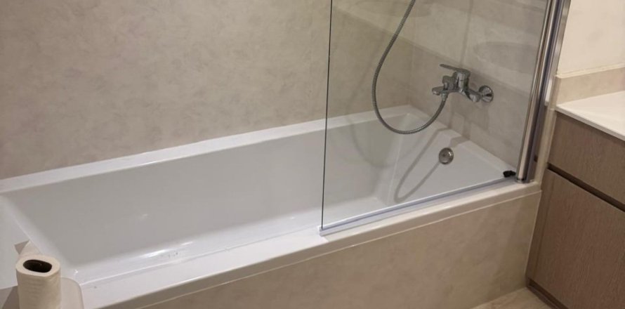 Appartement de 3 chambres à Zahra Apartments, UAE No. 146460