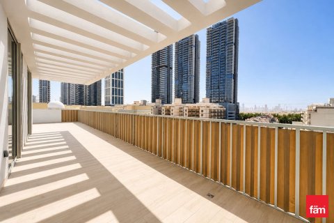 2 bedrooms Apartment in Dubai, UAE No. 161911 16
