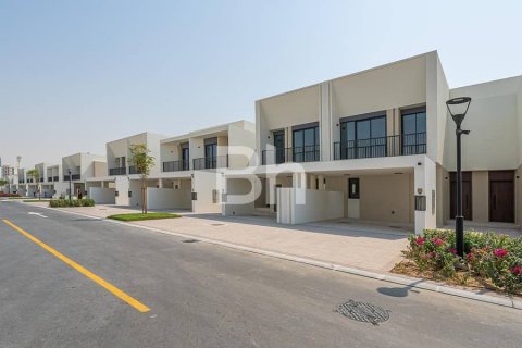 Townhouse de 3 dormitorios  No. 114503 2