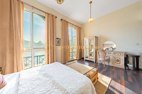 Вилла с 4 спальнями №129990 28