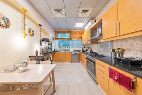 Вилла с 4 спальнями №129990 9