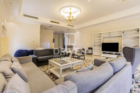 Villa de 5 dormitorios en The Villa, UAE No. 192085 4