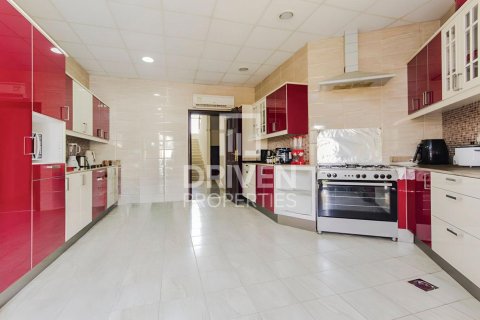 Villa de 5 dormitorios en The Villa, UAE No. 192085 8