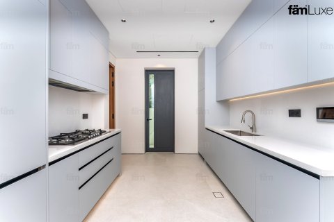 5 bedrooms Villa in Dubai, UAE No. 147822 9