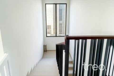 Вилла с 4 спальнями в EMAAR South, ОАЭ №200823 16