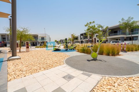 Villa de 4 dormitorios en  Yas Island, UAE No. 142299 18