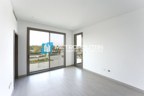 Villa de 4 dormitorios en  Yas Island, UAE No. 142299 16