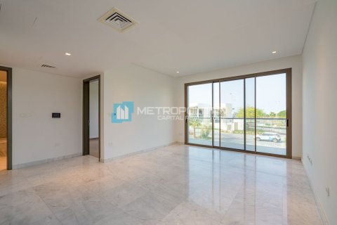 Villa de 4 dormitorios en  Yas Island, UAE No. 142299 13