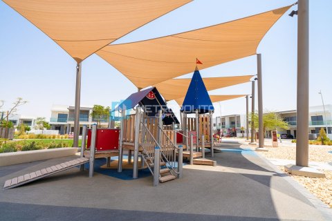 Villa de 4 dormitorios en  Yas Island, UAE No. 142299 10