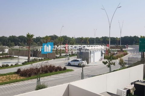 Villa de 4 dormitorios en  Yas Island, UAE No. 142299 7