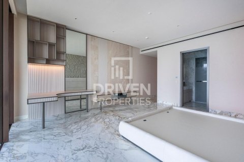 Apartment de 3 dormitorios en The Crescent, UAE No. 201319 16
