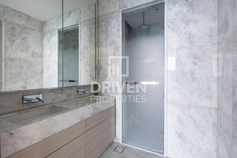 Apartment de 3 dormitorios en The Crescent, UAE No. 201319 26