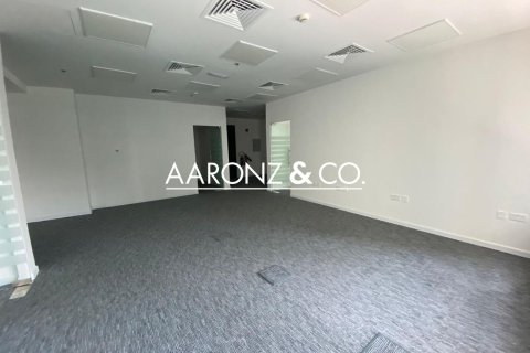 103m² Office in Business Bay, UAE No. 139952