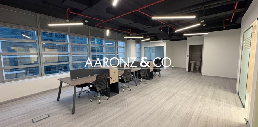 Офис 96м² в Бизнес-Бэй, ОАЭ №139948