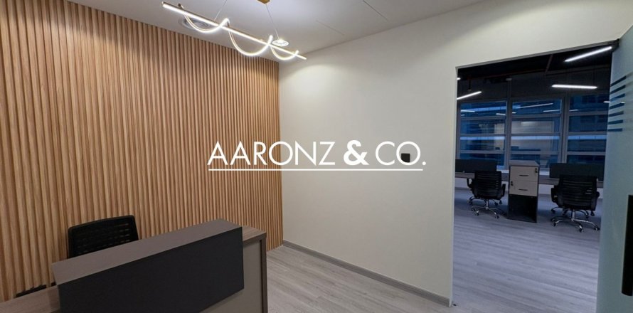 97m² Office in Business Bay, UAE No. 139951