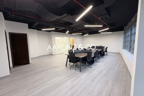 97m² Office in Business Bay, UAE No. 139951 5