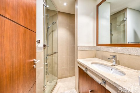 Квартира с 2 спальнями в Burj Vista, ОАЭ №136627 8