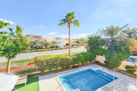 Villa de 6 dormitorios No. 118176 3