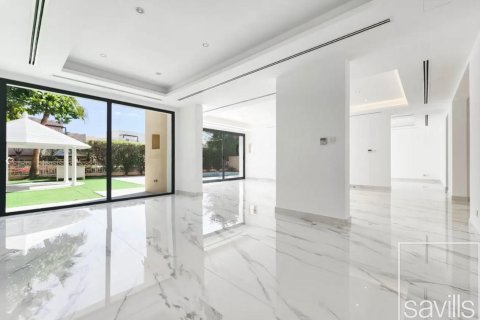 Villa de 6 dormitorios No. 118176 5