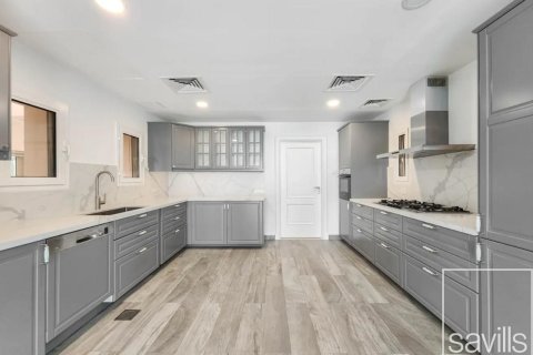 Villa de 6 dormitorios No. 118176 4