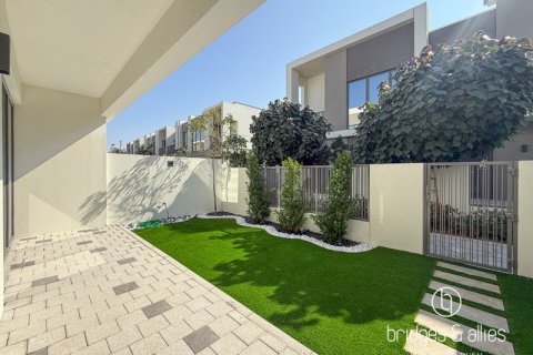 Villa de 3 dormitorios en Tilal Al Ghaf, UAE No. 134573