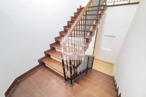 5 bedrooms Villa in Alvorada, UAE No. 23256 4