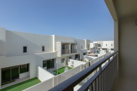3 bedrooms Townhouse in Noor Townhouses, UAE No. 156637 17