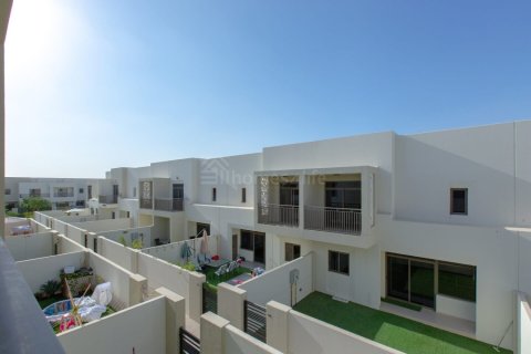 3 bedrooms Townhouse in Noor Townhouses, UAE No. 156637 12
