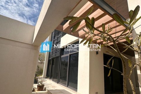 Villa de 4 dormitorios en  Yas Island, UAE No. 91752 23