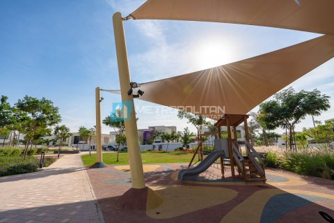 Villa de 4 dormitorios en  Yas Island, UAE No. 91752 3