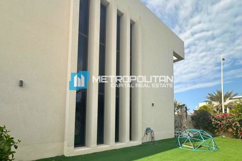 Villa de 4 dormitorios en  Yas Island, UAE No. 91752 14