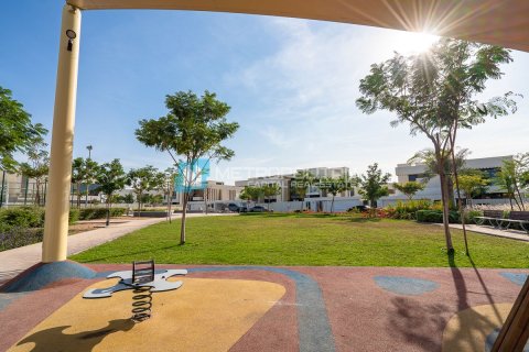 Villa de 4 dormitorios en  Yas Island, UAE No. 91752 2