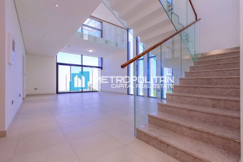 Villa de 4 dormitorios en  Yas Island, UAE No. 91752 17
