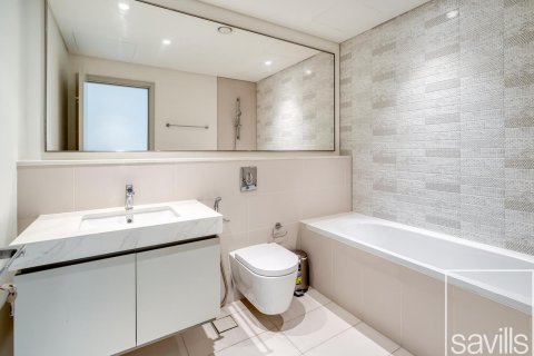 Квартира с 2 спальнями в EMAAR Beachfront, ОАЭ №194681 13